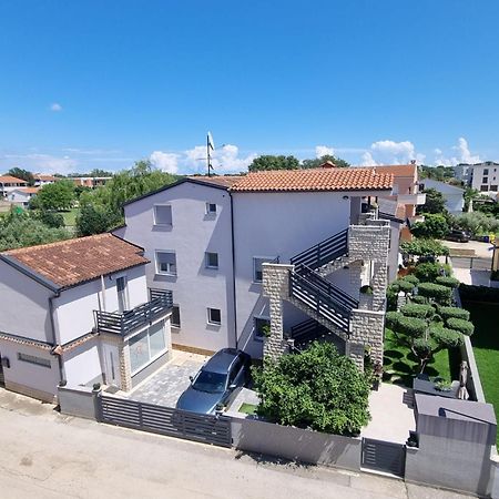 Apartment Denis Medulin Exterior photo