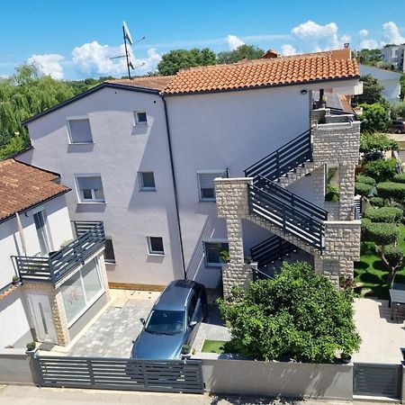 Apartment Denis Medulin Exterior photo