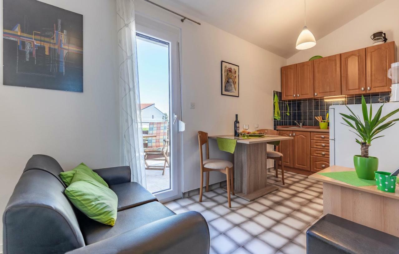 Apartment Denis Medulin Exterior photo