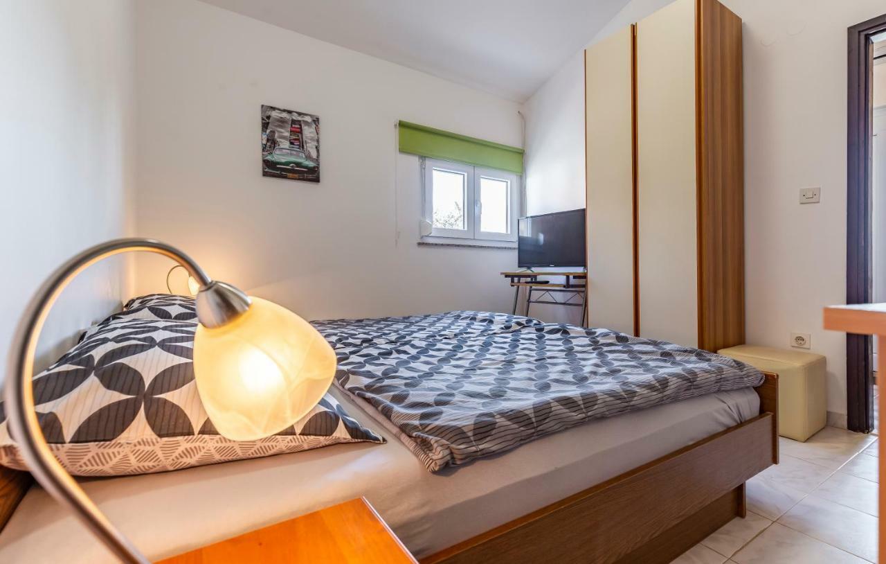 Apartment Denis Medulin Exterior photo