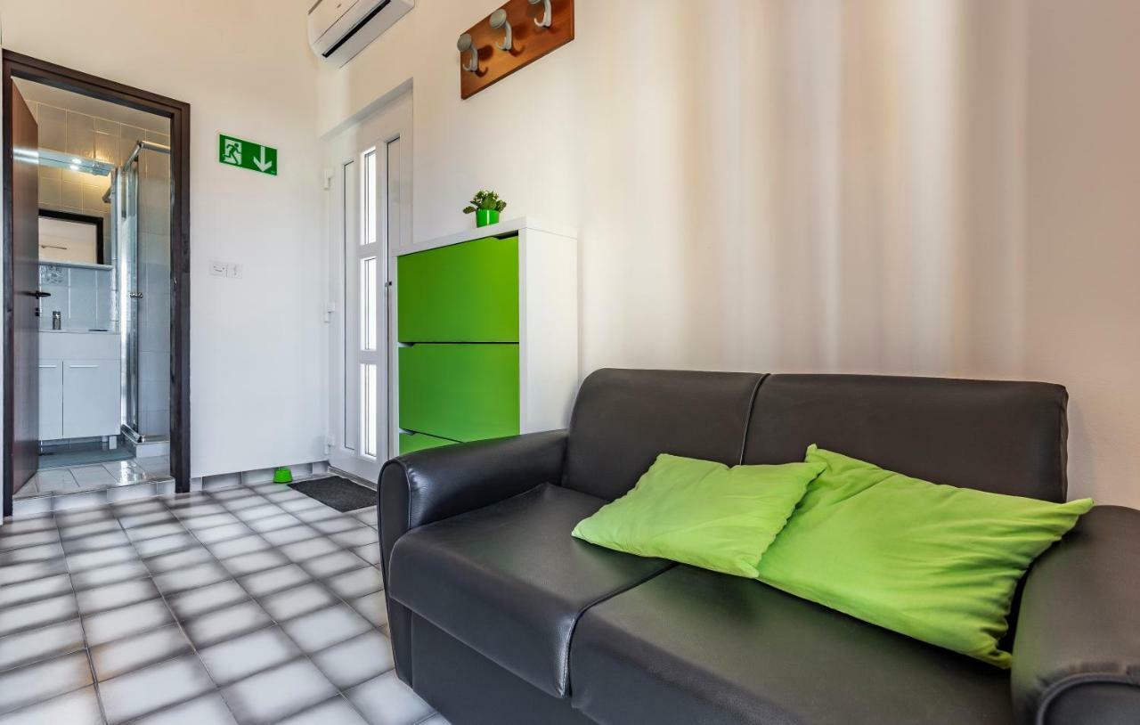Apartment Denis Medulin Exterior photo
